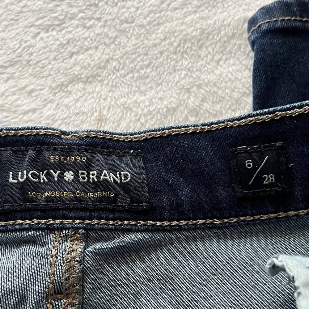 Lucky Brand Dark Indigo Women's Skinny Jeans - Picture 2 of 8